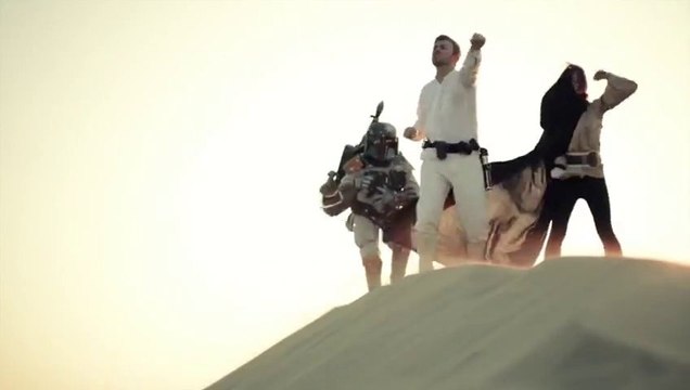 Superbe reprise de la BO de Star Wars par Lindsey Stirling & Peter Hollens!! A capella & Violon!!