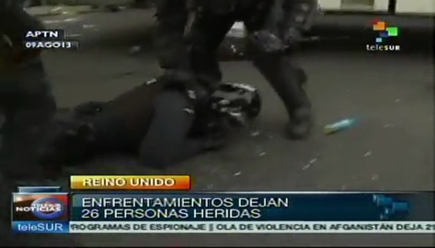 Decenas de heridos tras manifestaciones violentas en Belfast