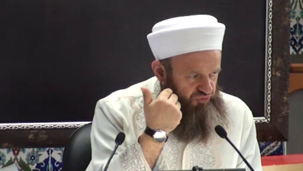 ali ülvi üzünlar hoca efendı her insanın virdı olmalı vird ne olduğunu biliyormusunuz