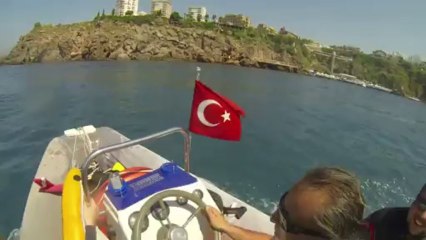 Dalış teknesi terk.