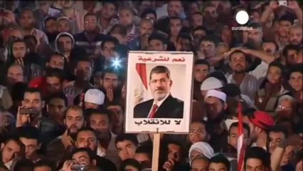Mısır'da Mursi taraftarları meydandan ayrılmıyor