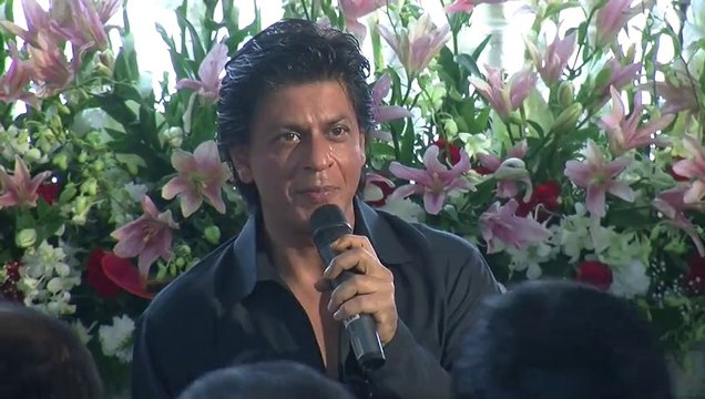 Shahrukh Khan, PriyanKa Chopra, Bipasha Basu Wish Eid Mubarak !
