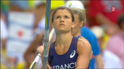 Qualifications perche (F) - ChM 2013 athlétisme (Marion Lotout)