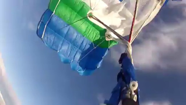 PARACHUTISME - CHAMPIONNATS DE FRANCE VICHY 2013 - VC2 « Moselle 2 Saut2»- 8aout13.wmv