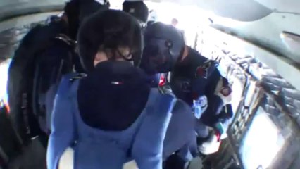 PARACHUTISME - CHAMPIONNATS DE FRANCE VICHY 2013 - VR4 «Le 4 Crétins Flyzone Clermont Saut2»- 9aout13