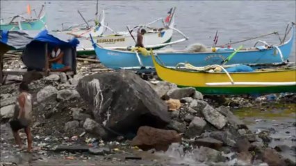 Deadly Typhoon Utor strikes Philippines