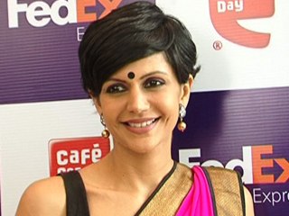 Descargar video: Mandira Bedi launches FedEx CCD Rakhi offer