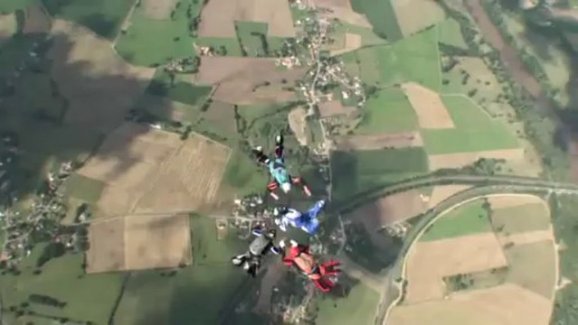 PARACHUTISME - CHAMPIONNATS DE FRANCE VICHY 2013 - VR4 « Lockless Maugio Saut3»- 9aout13