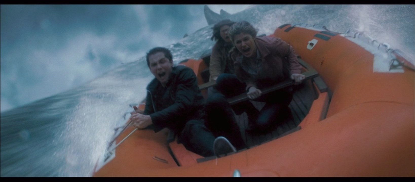 Percy Jackson : La Mer des Monstres - Extrait C'est pas des requins VF HD
