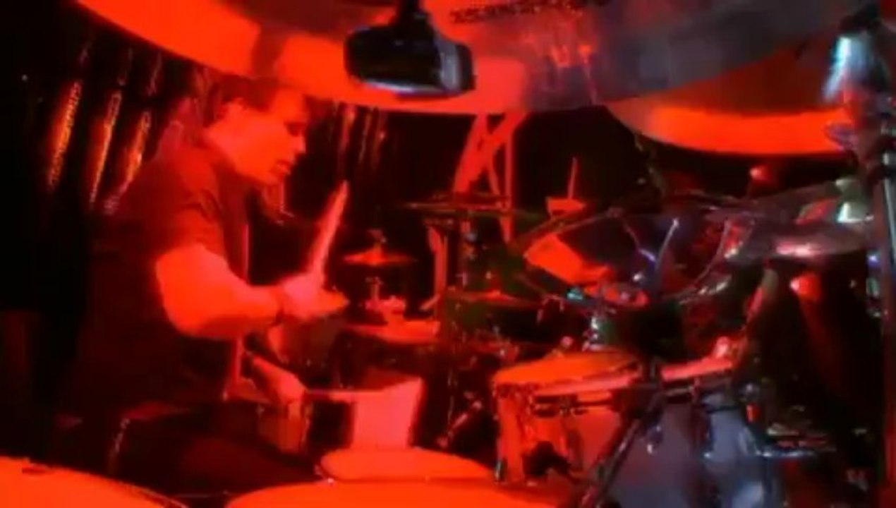 Avril Lavigne - Skler Boi (Live In Toronto)