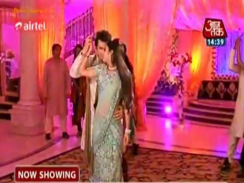 Arjun-Poorvi Ka Ishq Sufiyana!! - Pavitra Rishta - 13th Aug 2013