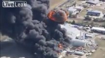 Massive Chemical Fire Swallows Up Fire Truck!! Waxahachie refinery impressive fire...