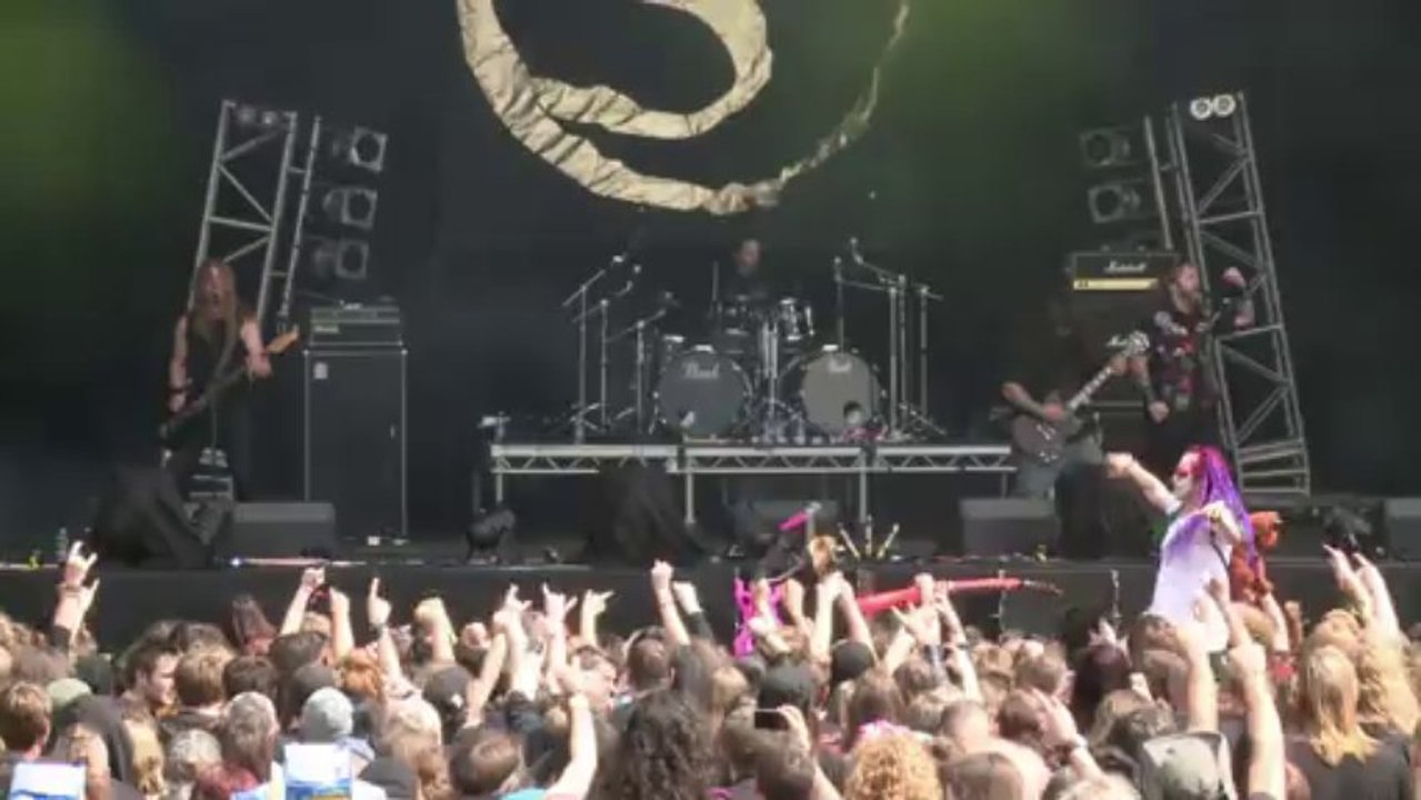 3 Inches of Blood - Metal Woman