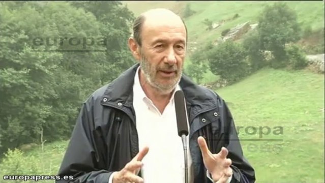 Rubalcaba arremete contra las mentiras de Rajoy