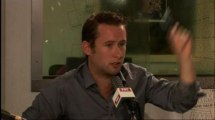 Claire O'Petit et Julien Leclercq en pleine contradiction sur l'emploi jeune 13/08