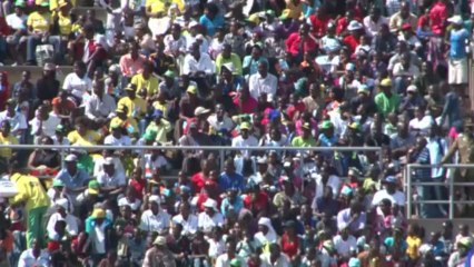 Mugabe vows to fight to transfer wealth to blacks