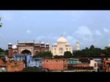 Time Lapse: Clouds floating above Taj Mahal
