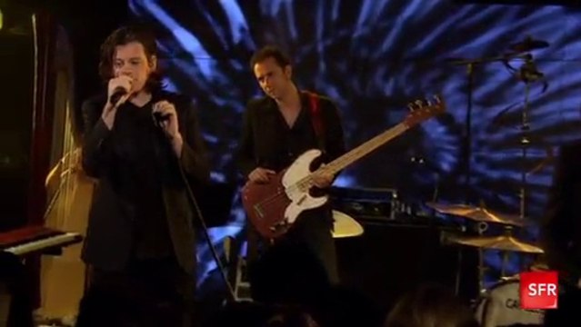Benjamin Biolay - Extrait concert Live SFR 9Juin 2010 / Promo La Superbe