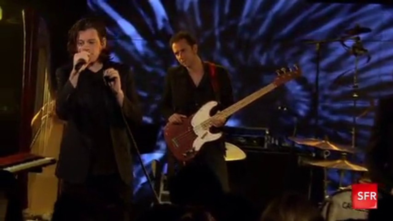 Benjamin Biolay - Extrait concert Live SFR 9Juin 2010 / Promo La Superbe