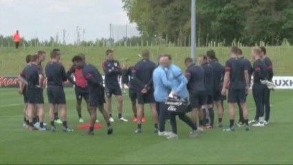 Gerrard: ''Rooney todavía no está en plenas condiciones''