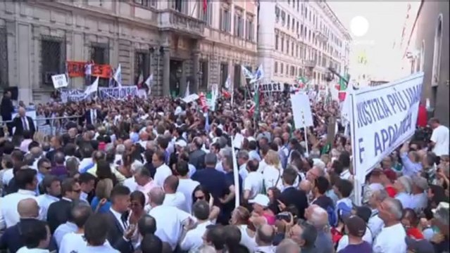 Napolitano non esclude la grazia a Berlusconi