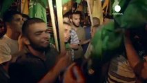 Feste e bagno di folla per i 26 palestinesi rilasciati...