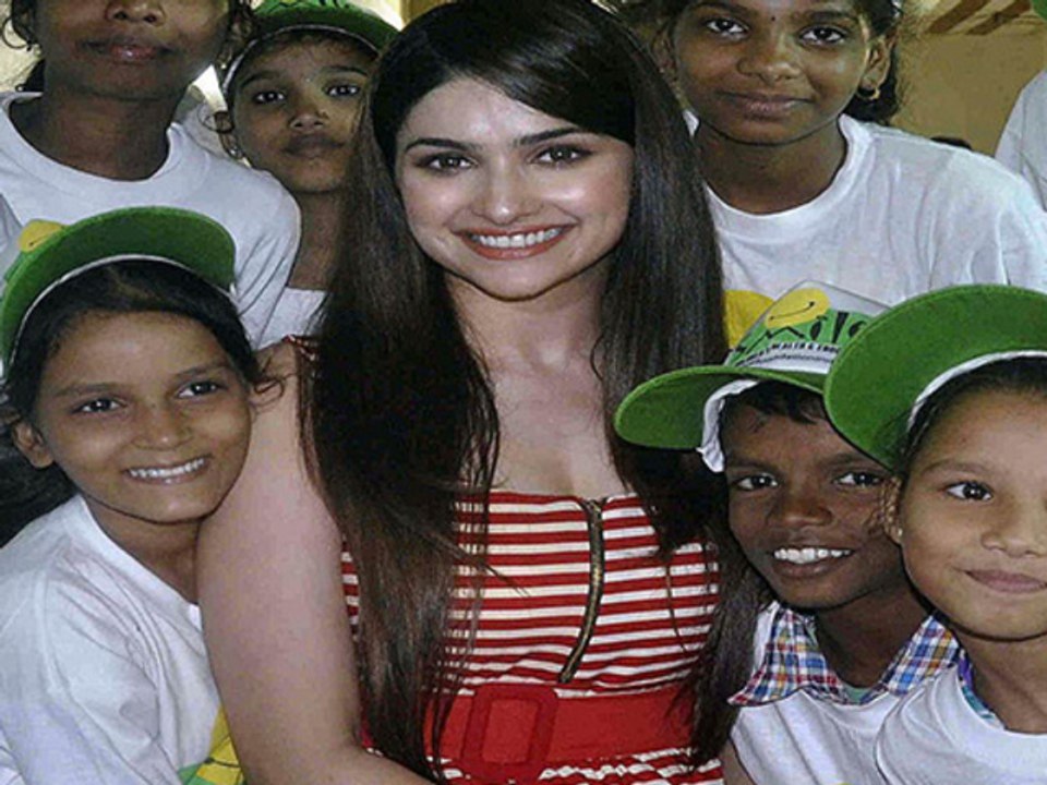 Prachi Desai lends her hand to the underprivileged children