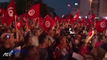 Tunisie:mobilisation de dizaines de milliers de manifestants