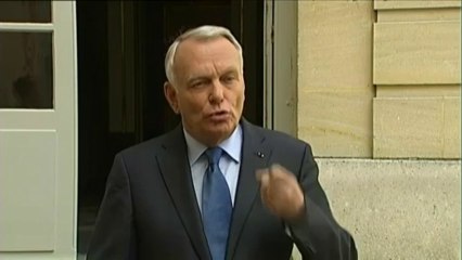 Ayrault : "Les chiffres de la croissance confortent notre stratégie"