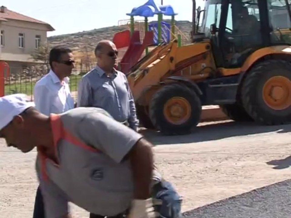BAŞAKPINAR'DA ASFALT ÇALIŞMASI