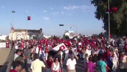 Tunis protest as president urges unity govt