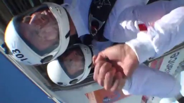 PARACHUTISME - CHAMPIONNATS DE FRANCE VICHY 2013 – Freefly «Inglorious Basterds La Réole Aquitaine Saut3»- 9aout13.wmv