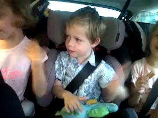 Nils ne la laisse pas tomber