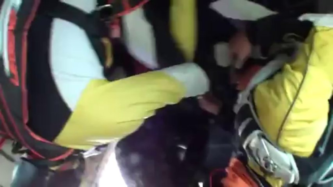 PARACHUTISME - CHAMPIONNATS DE FRANCE VICHY 2013 – Freestyle « Figure2Style Perros Vannes Saut4»- 9aout13.wmv