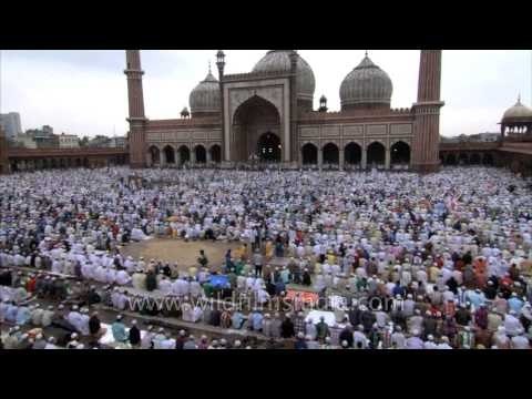 Muslims performing prayers at the largest pilgrimage in India- Jama Masjid