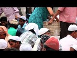 Food being served to devotees for Iftar at Nizamuddin Dargah