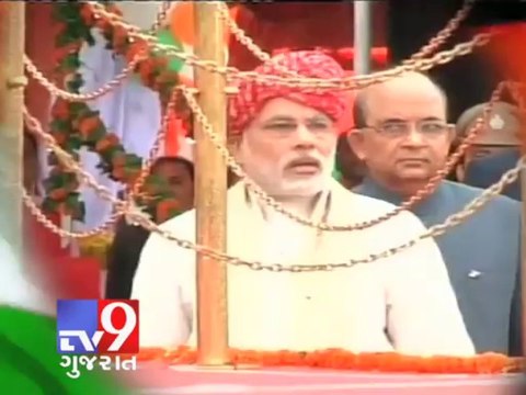 Tv9 Gujarat - Narendra Modi unfurls National flag at Kutch