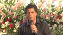 Shahrukh Khan gets ROBBED