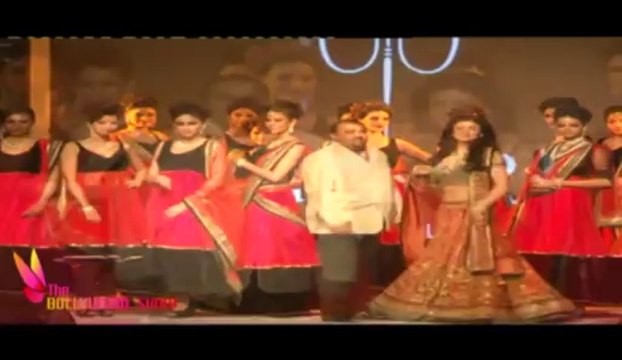 Susmita Sen Walks For Chiru Jewels IIJW