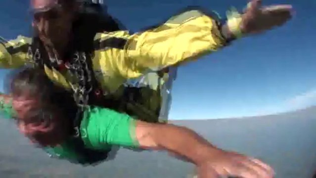 PARACHUTISME - STAGE PARACHUTISME ET HANDICAP : Saut Sylvain par Olivier