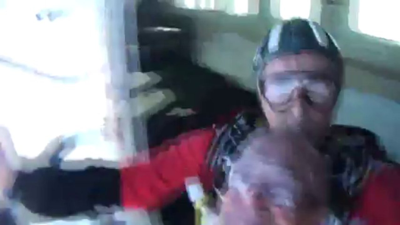 PARACHUTISME - STAGE PARACHUTISME ET HANDICAP : "Saut Thierry par David"