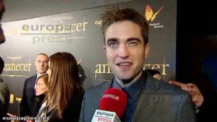 Pattinson no consigue olvidar a Stewart