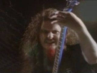 Pantera's 5 Minutes Alone – Heavy Metal Classic You Can't Miss 🎸