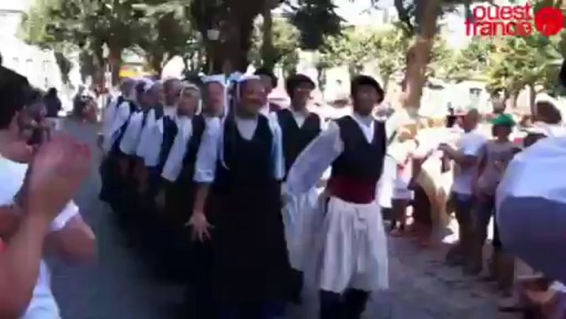 Festival de la Saint-Loup - Défilé des cercles et bagadou
