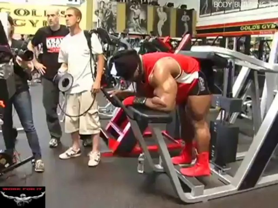 KAI GREENE - LEGS WORKOUT 7 Weeks Update Mr. Olympia 2013