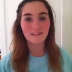 Elle fais peur a sont père et se prend une droit