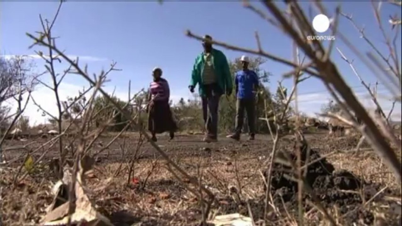 Sudafrica: un anno fa la strage dei minatori di Marikana