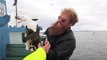 Un pêcheur attrape un goéland en vol... Impressionnant !!