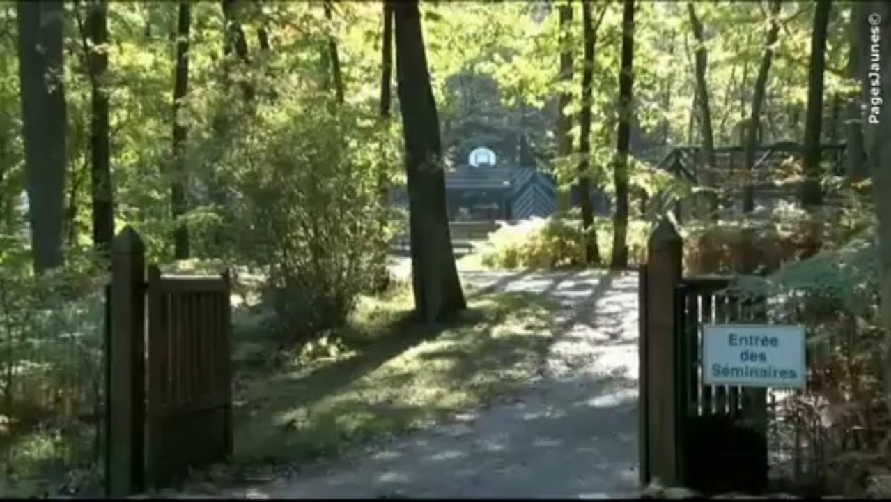 09268838-VI-0001 / CMAFace à l’acropole, venez déguster nos spécialités…