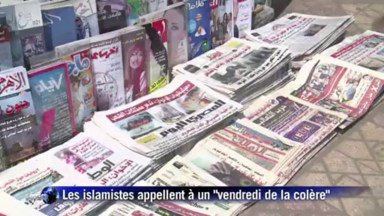 Egypte: nettoyage dans les rues du Caire après...